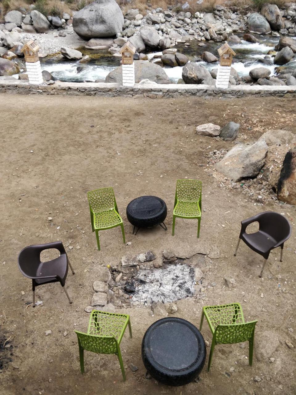 Offbeat Abodes - Tirthan Valley Banjar Luaran gambar